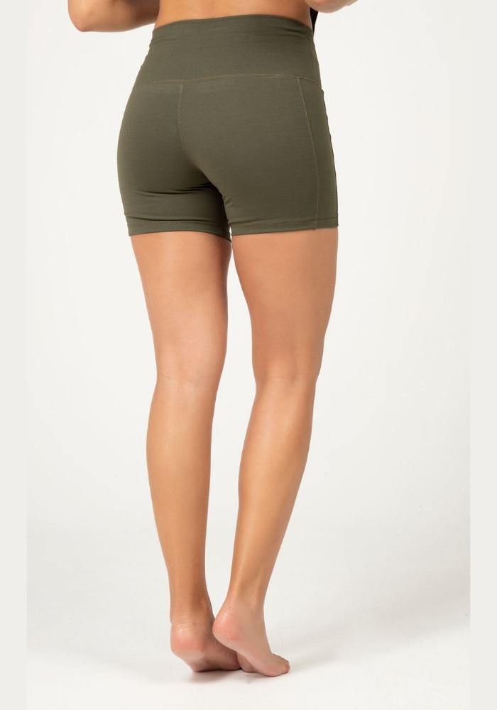 Short deportivo para mujer en tela suplex color verde oscuro - Tienda online de ropa deportiva Kinema